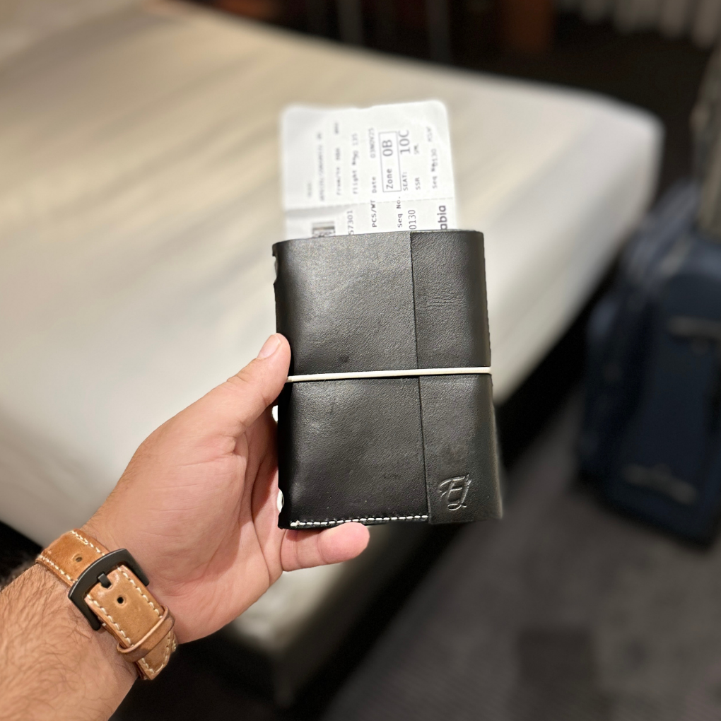 SAFAR - Mini Leather notebook cover with pockets